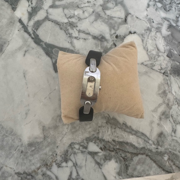 Fendi 3400L watch - Picture 7 of 7